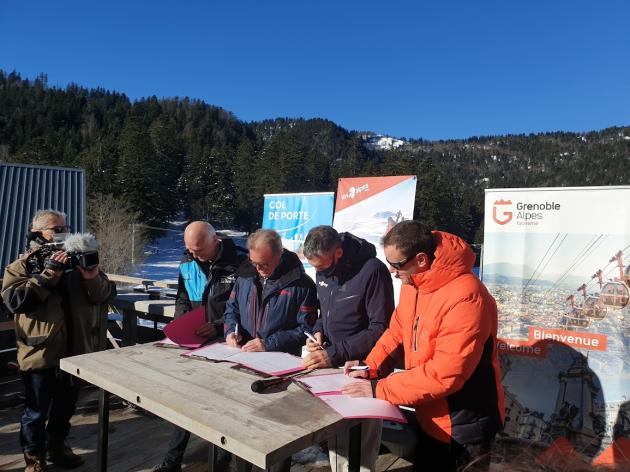 Signature du partenariat entre le Col de Porte et la station des 2 Alpes.